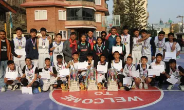 ग्रिनल्यान्ड, भ्याली पब्लिक र गोल्डेनपिकलाई उपाधि