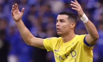साउदी प्रो लिगमा दर्शकले मेस्सी–मेस्सीको नारा लगाएपछि रोनाल्डो रिसाए