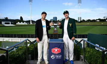 ह्यामिल्टन टेस्ट : न्युजिल्याण्ड २११ रनमा अलआउट