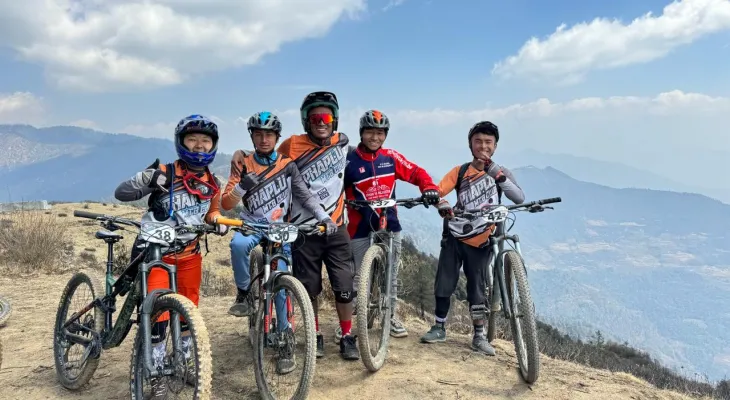 ह्यूगो र कोरिनलाई एन्डुरो रत्नाङ्गेको उपाधि