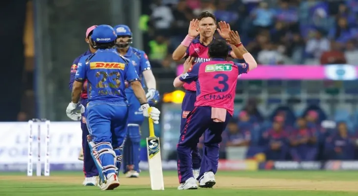 वानखेडेमा मुम्बई इन्डियन्सको खराब प्रदर्शन, राजस्थानलाई १२६ रनको लक्ष्य