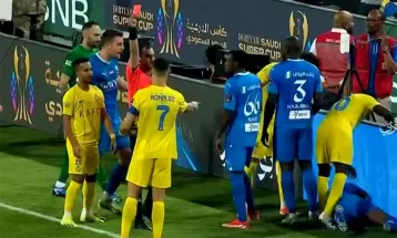 अल नासरलाई हराउदै अल हिलाल सुपर कपको फाइनलमा, रोनाल्डोले पाए रातो कार्ड