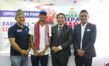 गोपी शुक्रबार लन्डन जाने