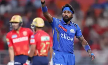 मुम्बई इन्डियन्सका कप्तान हार्दिक पाण्ड्यालाई १२ लाख जरिवाना