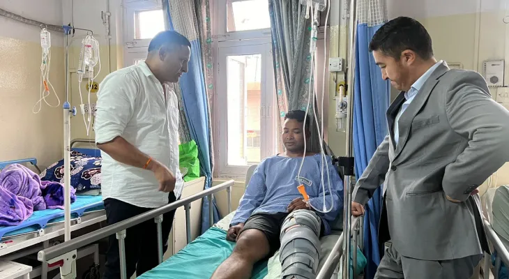 सदस्य–सचिव घिसिङद्वारा मनीषको स्वास्थ्य बारे चासो