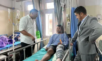 सदस्य–सचिव घिसिङद्वारा मनीषको स्वास्थ्य बारे चासो