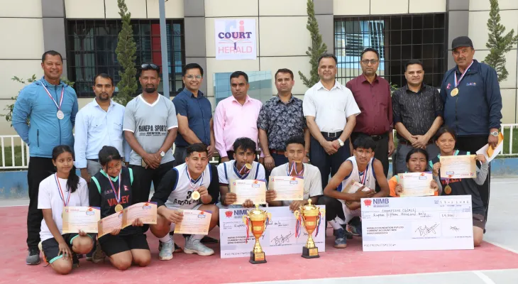 ग्रिनल्यान्ड र भ्याली पब्लिकलाई हेराल्ड बास्केटबल उपाधि