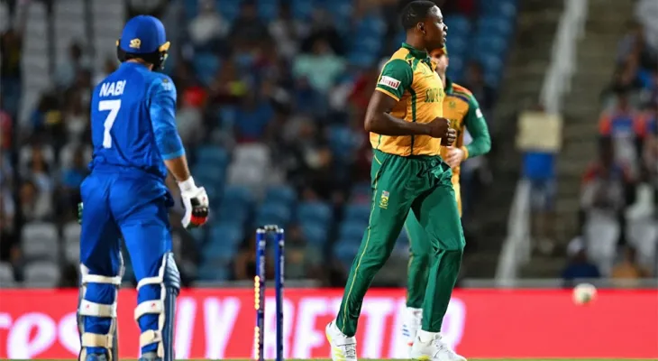 सेमिफाइनलमा अफगानिस्तानको खराब ब्याटिंग, ५६ रनमा अल आउट