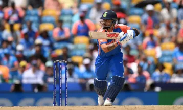 टी–२० विश्वकप फाइनल : विराट कोहलीको अर्धशतक पूरा