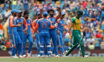 टी–२० विश्वकप फाइनल : अक्षरले स्टब्सलाई गरे बोल्ड, भारतलाई तेस्रो सफलता