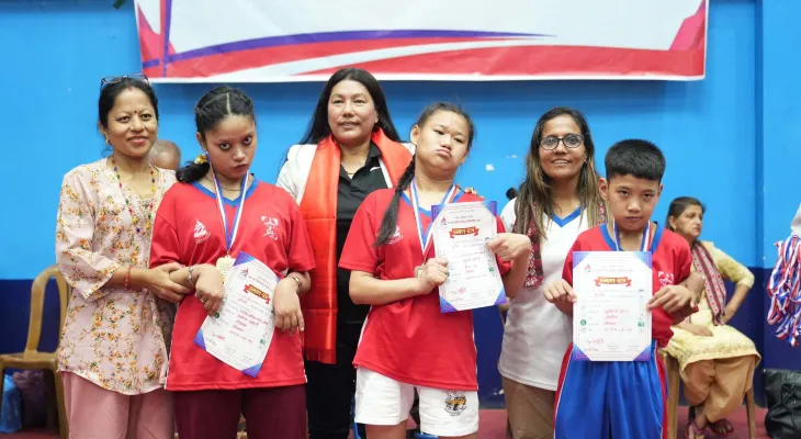 बोसियामा सुवेज्ञालाई स्वर्ण