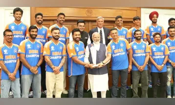 विश्वकप विजेता भारतीय क्रिकेट टिमसँग प्रधानमन्त्री मोदीको भेट