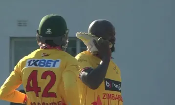 जिम्बाब्वेका बलरले विकेट लिएपछि किन जुत्ता फुकालेर कानमा राख्छन्? यस्तो छ कारण