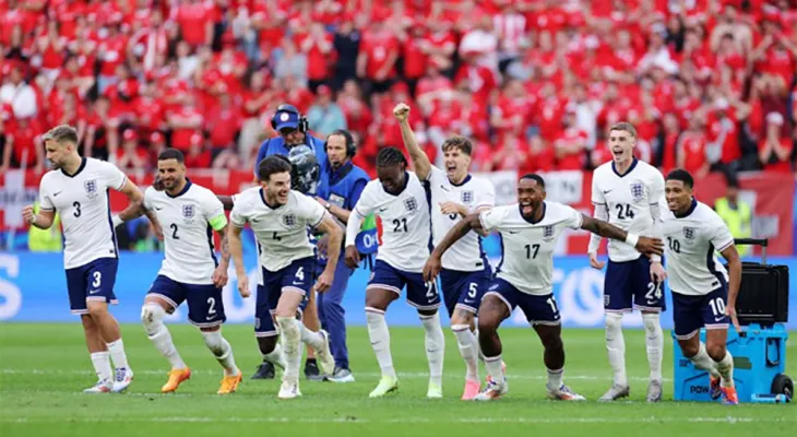 इङल्याण्ड युरोकपको सेमिफाइनलमा