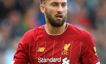 लिभरपुलका डिफेन्डर नेट फिलिप्स वेस्ट ब्रोमसँग तीन वर्षका लागि अनुबन्धित