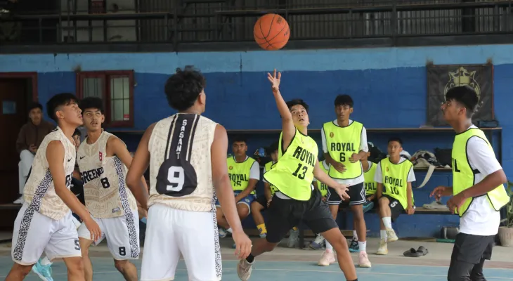 जेभियर र ग्रिनफिल्डको विजयी सुरुआत