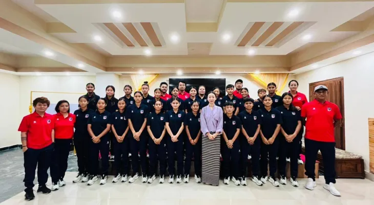 राष्ट्रिय यू-१७ टोलीले भुटान फुटबल फेडेरेसनकी कार्यकारी सदस्य जिम्बिरीसँग भेट गर्‍यो