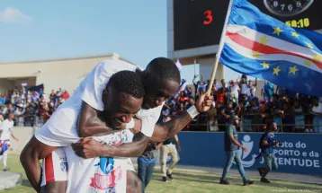 पहिलो पटक विश्वकपमा पुग्दा केप भर्डेमा कार्निभलजस्तै उत्सव, सडकमै नाचगान