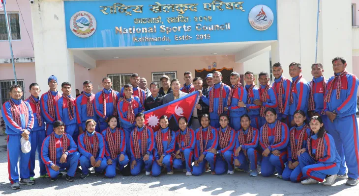 एथलेटिक्स टोली भारत जाने