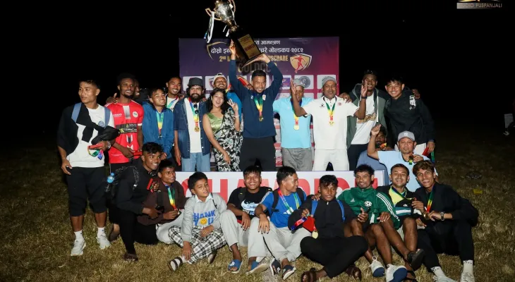 सिराहाको सलहेश फुटबल क्लबलाई दोस्रो इन्ट्रा पथरीशनिश्चरे गोल्डकपको उपाधि