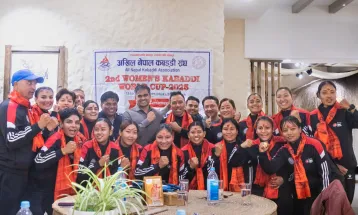 एनकेएलद्वारा वल्र्डकप खेल्ने नेपाली टिमलाई खेल सामाग्री प्रदान