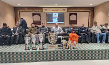 चौथो मेयर रनिङ सिल्ड भोलिदेखि