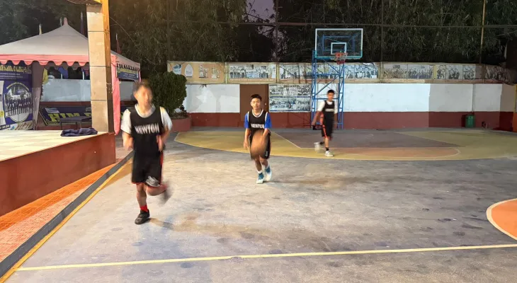 न्युटन सेमिफाइनलमा