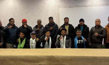 मुवाँथाईं टोली भारत प्रस्थान