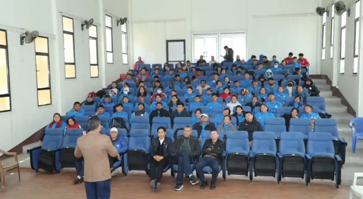 खेलाडीलाई ३ विषयको कक्षा