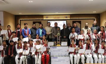 तारकेश्वोर नगरपालिकाद्वारा खेलाडी सम्मानित