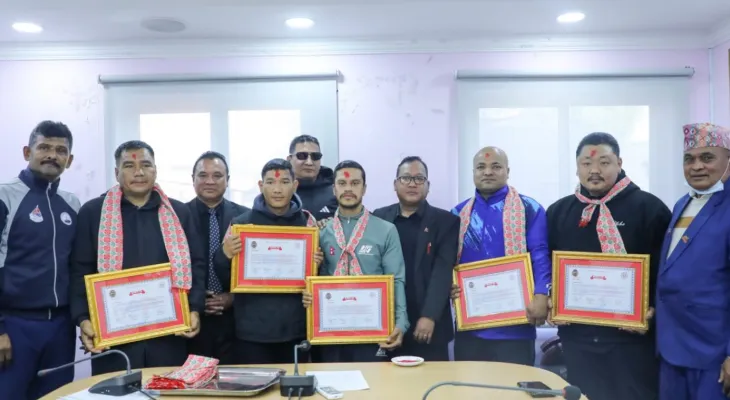 बक्सर चन्द्र सम्मानित