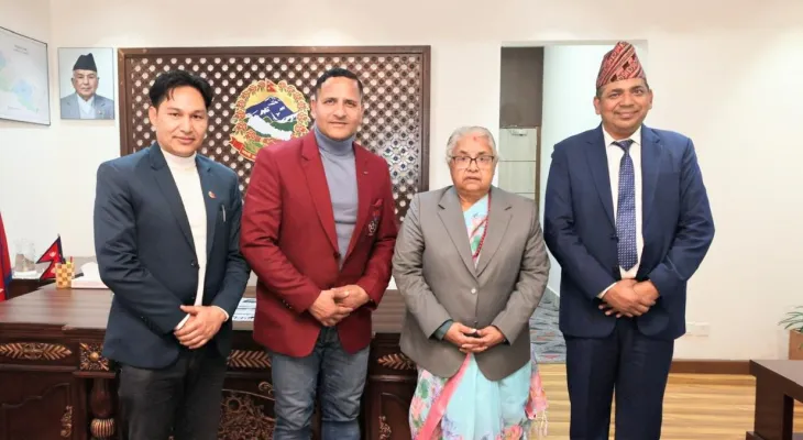 प्रधानमन्त्रीसंग राखेपको छलफल