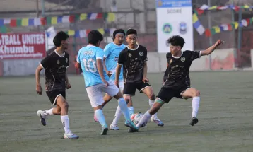 खुम्बु र आमादब्लाको जित