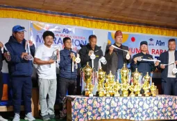जुम्ला–रारा अल्ट्रा म्याराथनको ट्रफी सार्वजनिक : प्रतियोगितामा ६ सय विद्यार्थीले भाग लिने