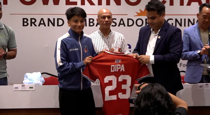 नेपाली महिला फुटबल टोलीका तीन खेलाडी एसटीसी राइड र एसटीसी इनर्जीका ब्रान्ड एम्बासडर नियुक्त
